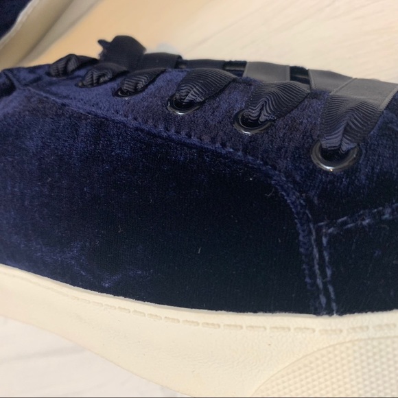 francesca's‎ Navy Calder Velvet Lace-up Sneakers - Picture 4 of 4